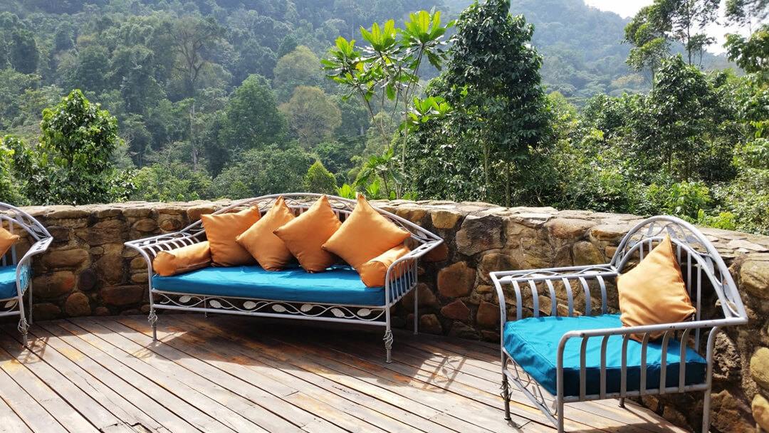 Engagi Lodge Bwindi temp