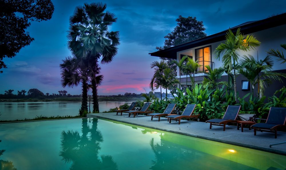 River Resort 1